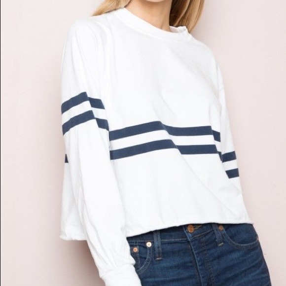 Brandy Melville Tops - 🌵 Brandy melville long sleeve crew neck